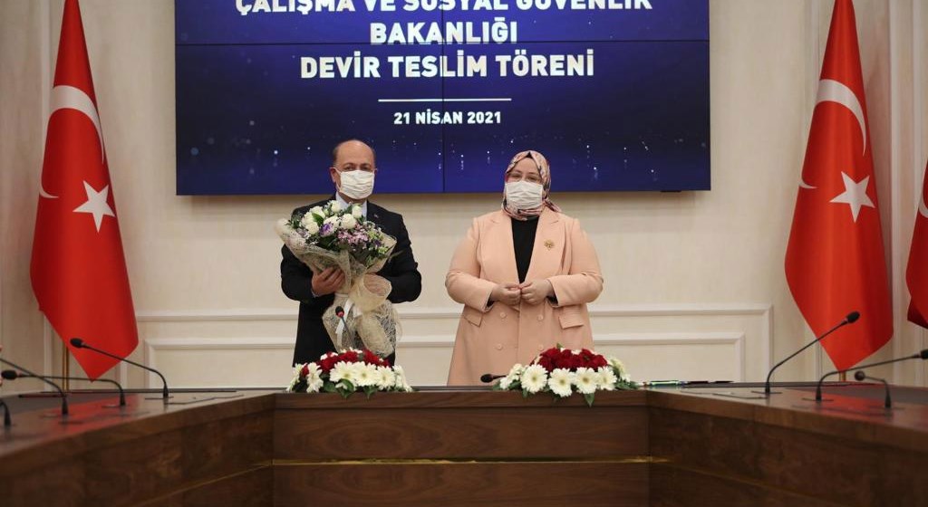 Çalışma ve Sosyal Güvenlik Bakanlığı’nda Devir Teslim Töreni Yapıldı